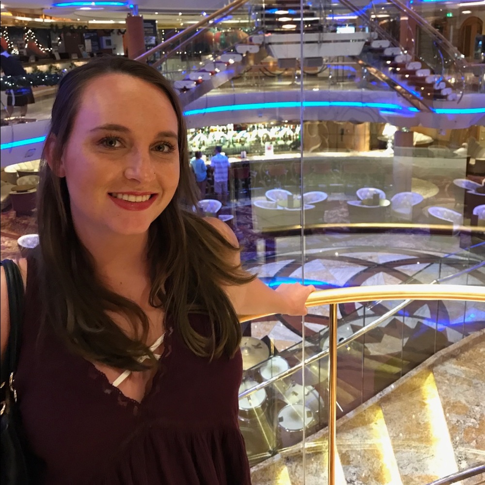 Meet your Posher, Kelsey.